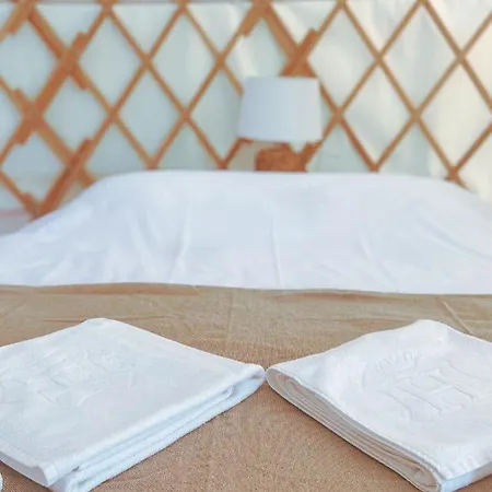 Glamping Iurte Mongole Spiritul Zimbrului Hotel Vama Buzaului Exterior photo