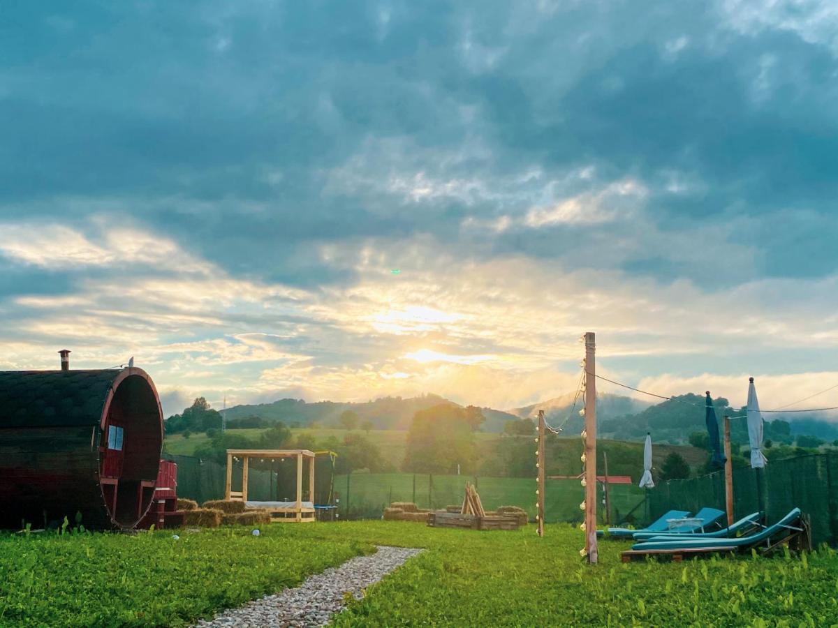 Luxury tent Glamping Iurte Mongole Spiritul Zimbrului 3*